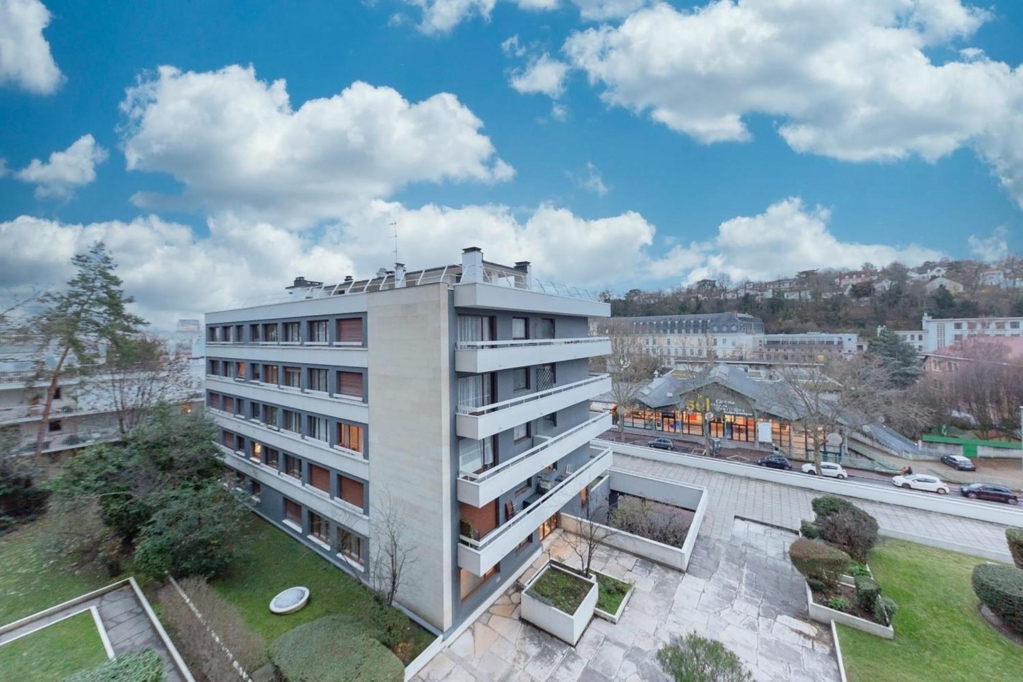 Grand Appartement Spacieux - Proche Paris Sevres Ngoại thất bức ảnh